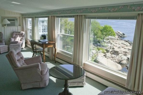 The Quarterdeck Inn By The Sea Rockport Interior photo