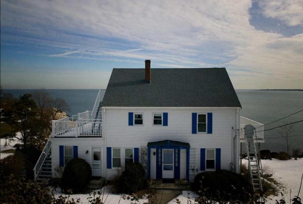 The Quarterdeck Inn By The Sea Rockport Room photo