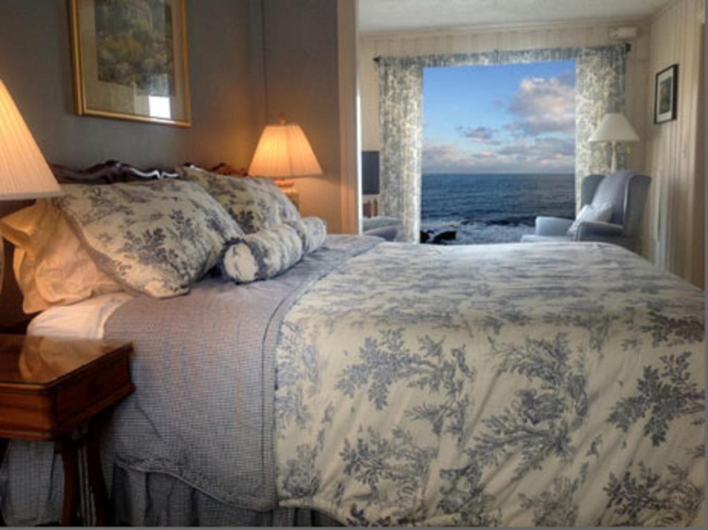 The Quarterdeck Inn By The Sea Rockport Room photo